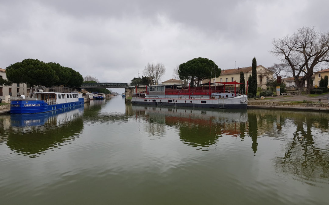 Entrée du canal du Rhone à Sète.